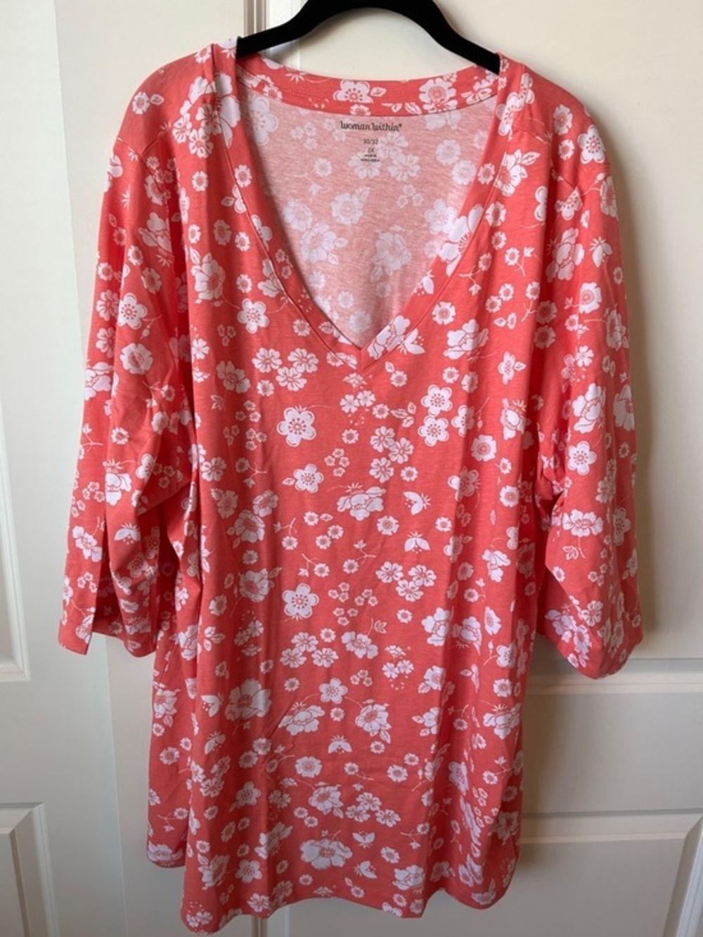 NWOT Woman Within Coral and White Floral Scoop Neck 3/4 Sleeve Top 3X